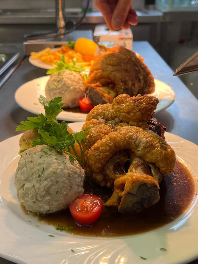 Gasthaus Kampenwand Bernau بيرناو ام شيمسي المظهر الخارجي الصورة
